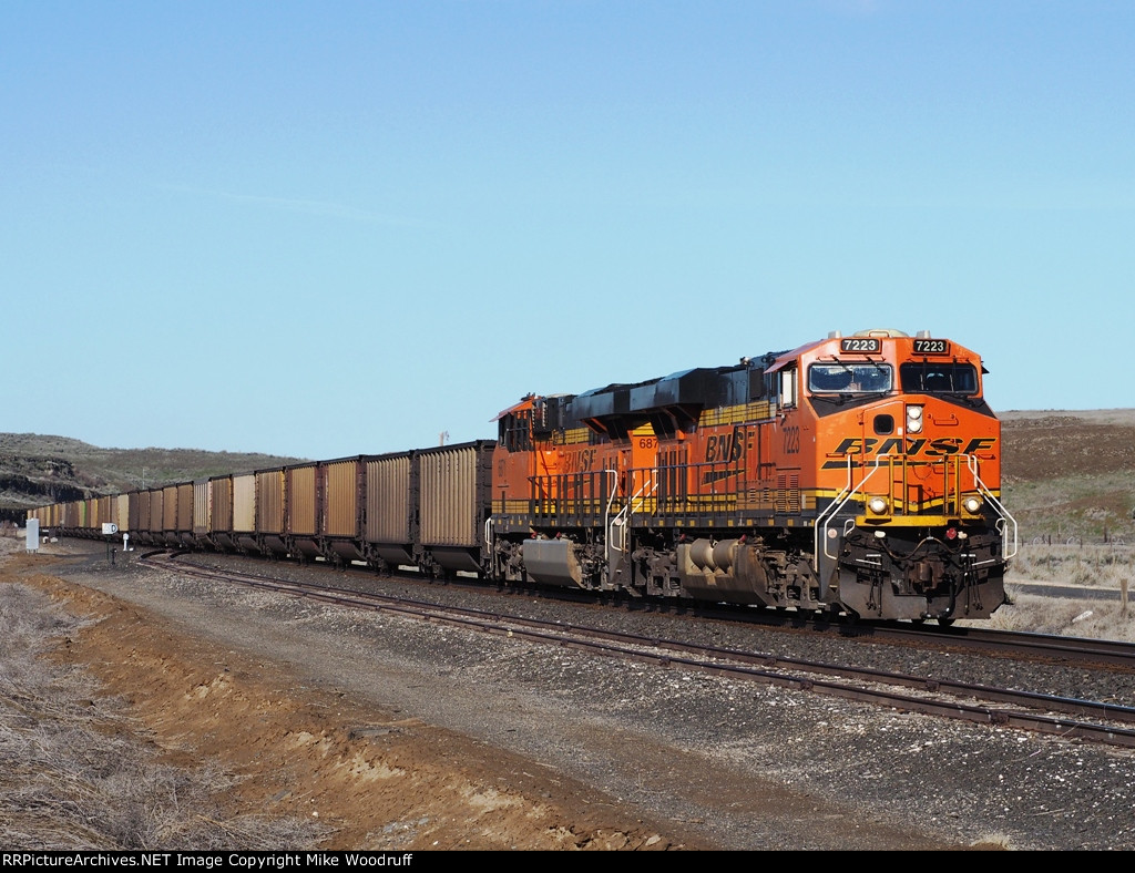 BNSF 7223